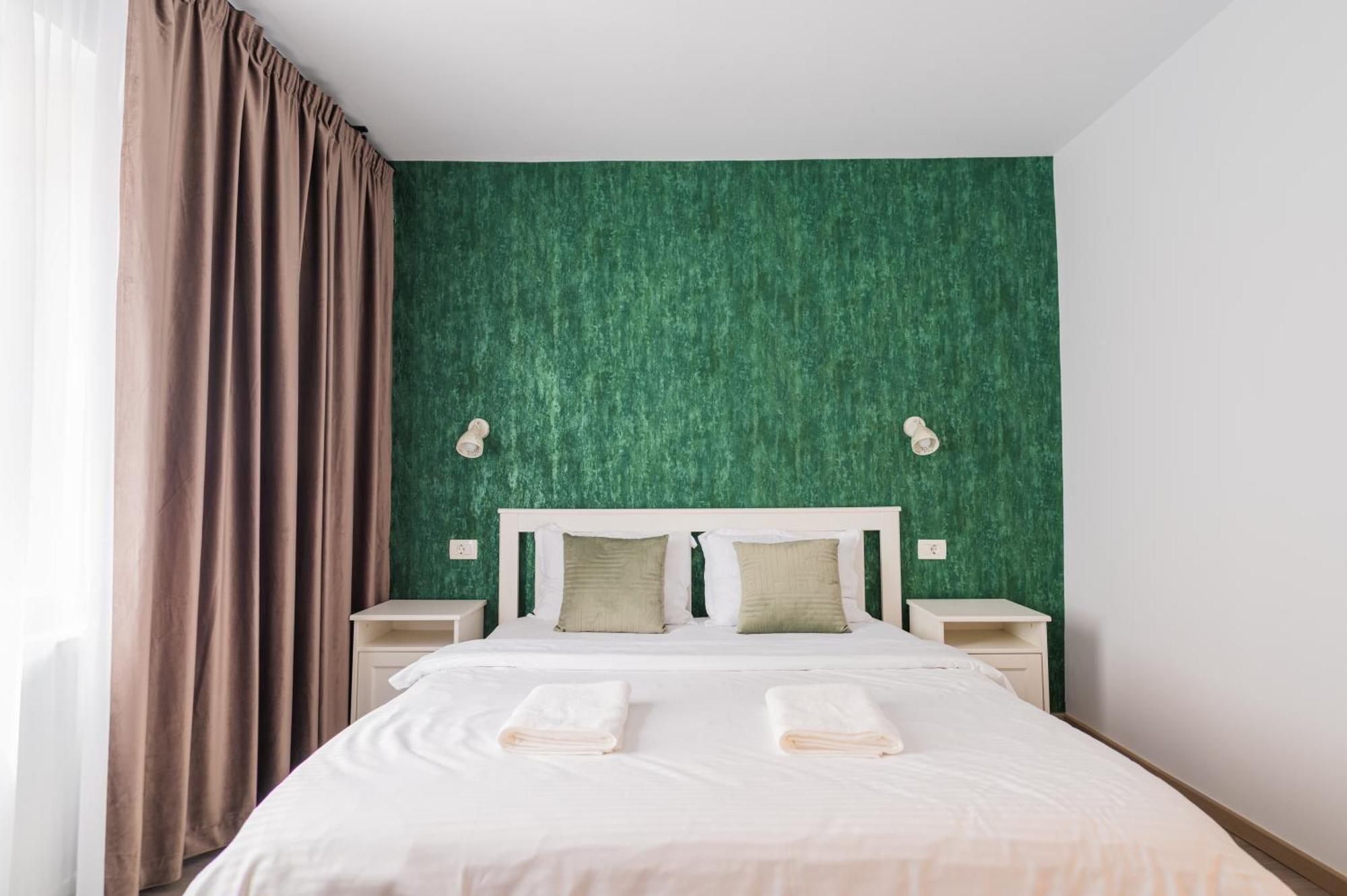 Fun House - Comfortable Stay With Garden And Near Parking Μπρασόβ Εξωτερικό φωτογραφία